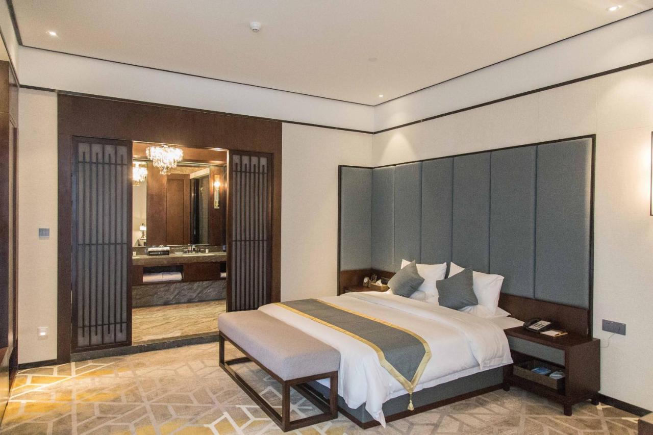 Shantou Hairun Hotel Exterior photo